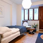 Apartment Park 2- Charming 1-bdr Close To Metro *