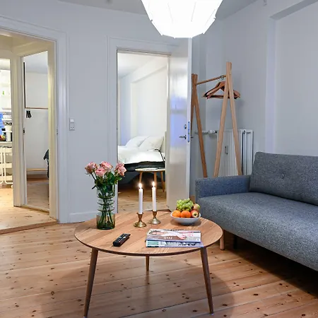 Lägenhet Park 2- Charming 1-bdr Close To Metro