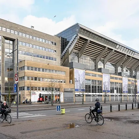 Lägenhet Sanders Park - One-bedroom Close To The Metro Station