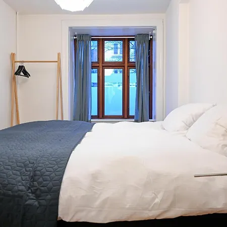 Apartment Sanders Park - One-bedroom Close To The Metro Station *