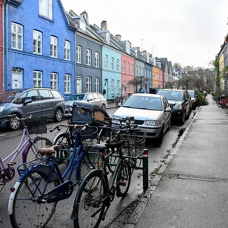Sanders Park - One-bedroom Close To The Metro Station