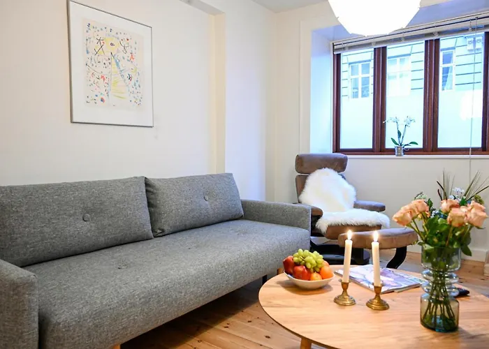 Park 2- Charming 1-bdr Close To Metro *