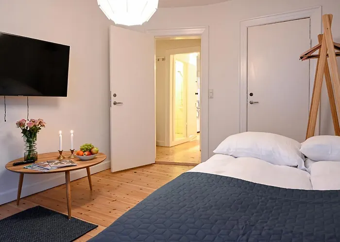 Park 2- Charming 1-bdr Close To Metro Daire